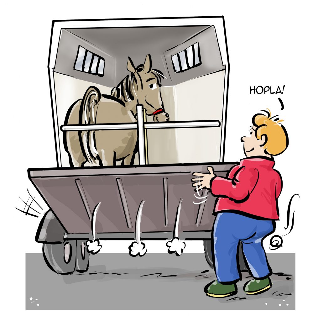 De klep is een onderdeel van de trailer, dit kan veel spanning veroorzaken bij je paard, help hem hierbij met de juiste oefeningen